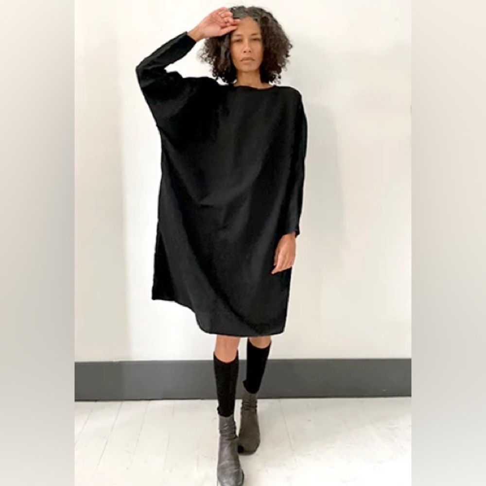 Pipsqueak Chapeau lightweight black Shift Dress